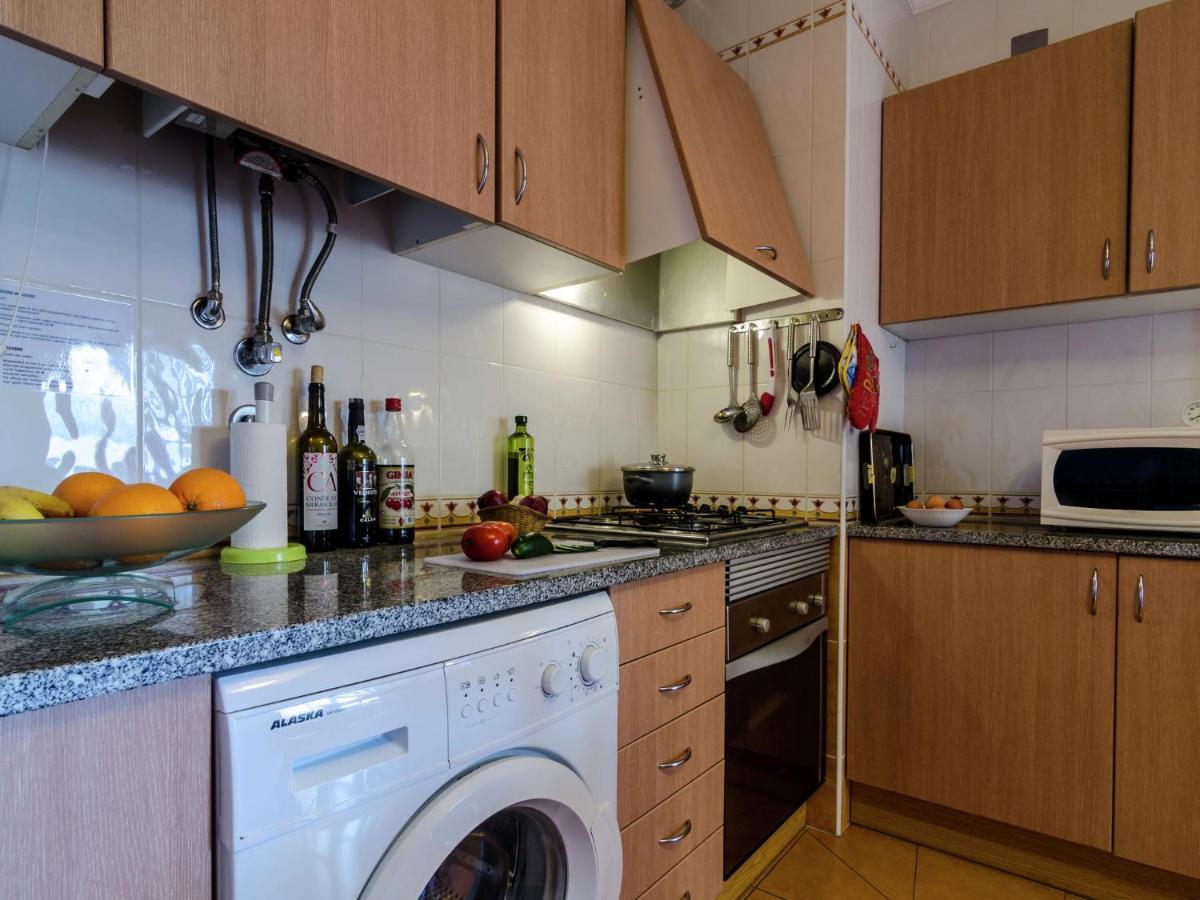 This Warm And Comfortable Apartment Лагуш Номер фото